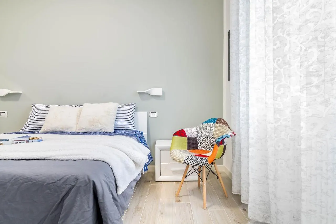 Casaballi Milano Mm3 Trilocale 0*, Milan Italy